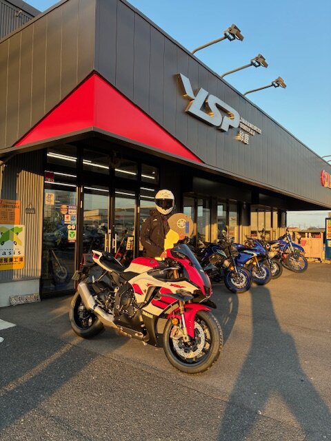 YZF-R1 YZF-R3 WR125R XSR900 日本限定カラー　納車させていただきました。